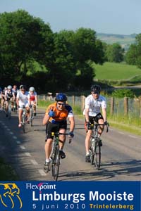 lm201006.jpg lm201006.jpg